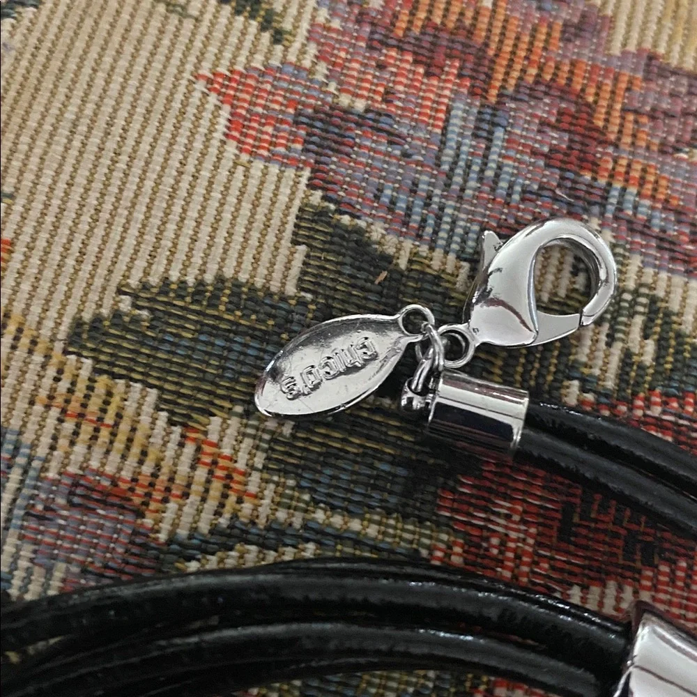 N/A stylish black